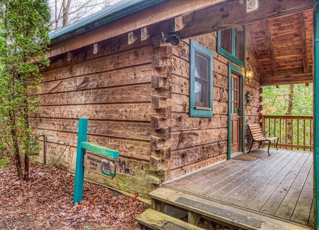 Mountain Eden, Hot Tub, Resort Pool, Wifi, 1089 Free Tickets Each Paid Day, Dollywood And More Gatlinburg Exteriör bild
